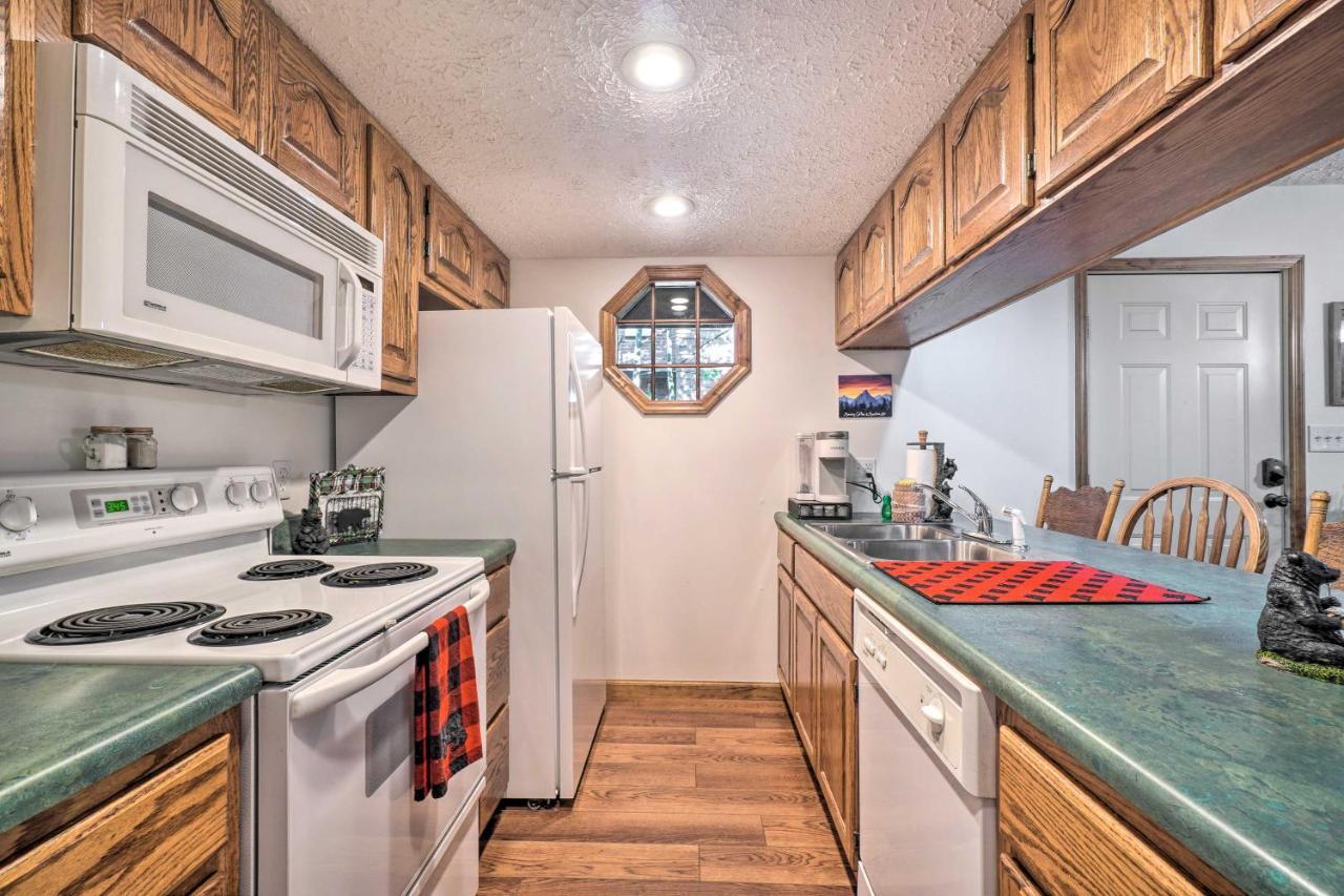 Picturesque Pigeon Forge Cabin with Mtn Views! Extérieur photo