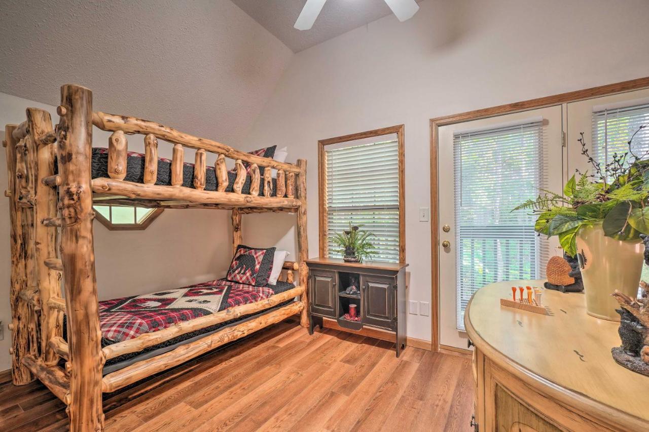 Picturesque Pigeon Forge Cabin with Mtn Views! Extérieur photo